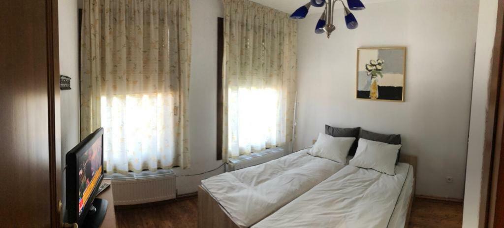 City Center Apartments Oradea Εξωτερικό φωτογραφία