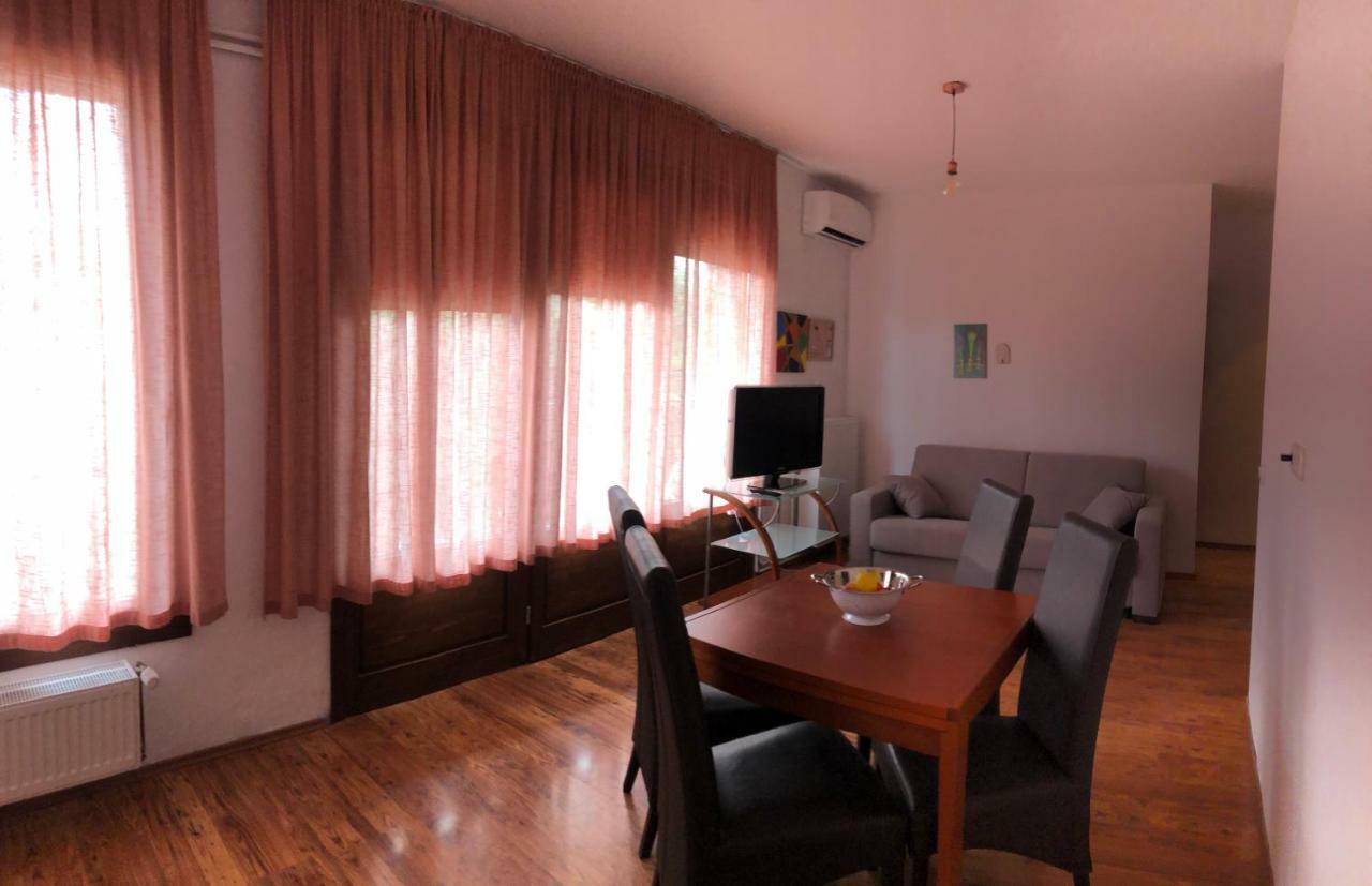 City Center Apartments Oradea Εξωτερικό φωτογραφία